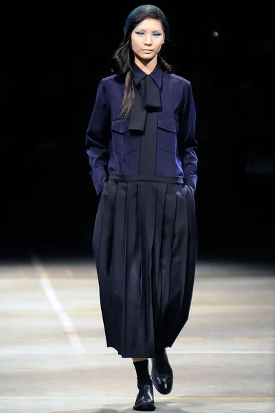 Look 1